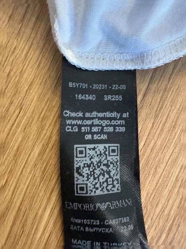 Camiseta Emporio Armani - Blanco - Talla S (10) - Mujer - Nuevo con etiqueta – photo 4